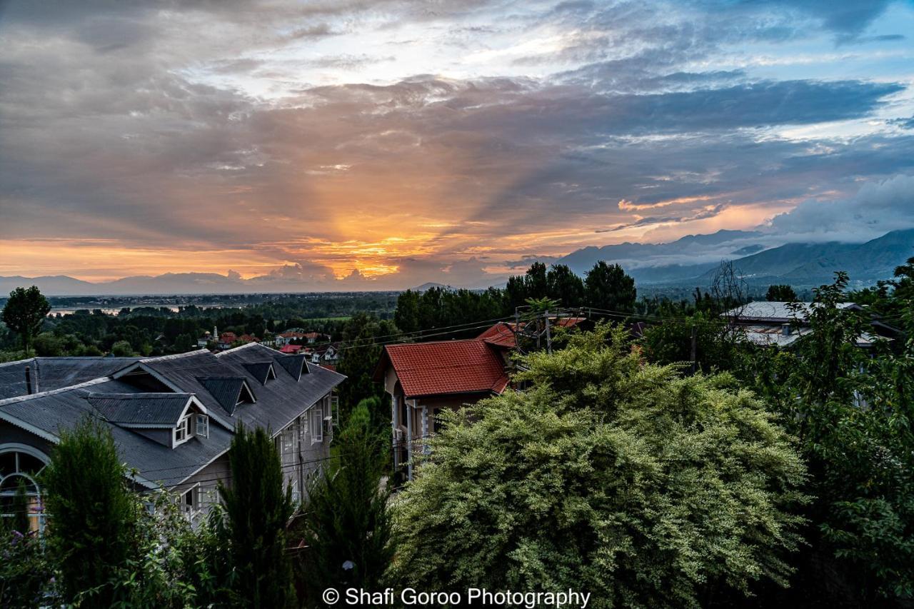 Orania Hotel Srinagar  Luaran gambar